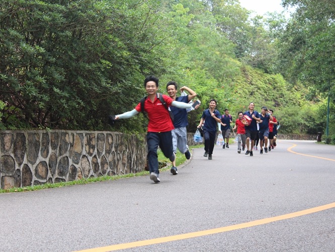 拉伸纏繞膜廠家黄瓜视频破解下载包裝2021年徒步穿越18公裏活動